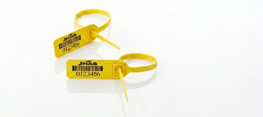 Plastic Seal Strip with Metal Insert Locking (PT-MS)